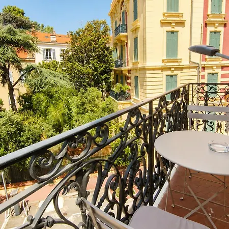 Apartment New ! Center Terrace Ac Benakey *